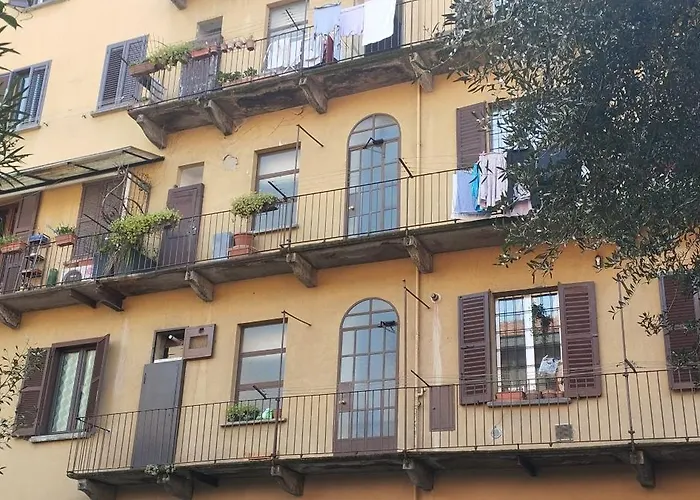 Mirella's sweet home -navigli milan